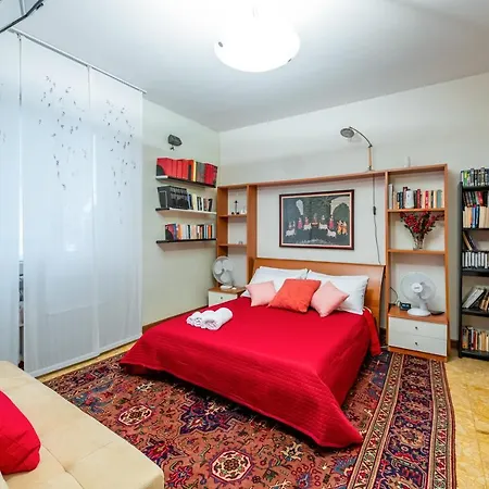 Colli Roomy With Parking * بيسكارا